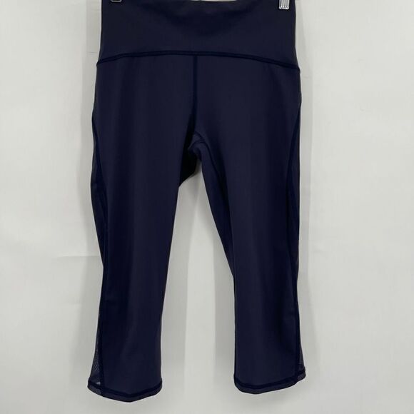 Lululemon Train Times Crop Navy Sz 6 - Picture 1 of 6